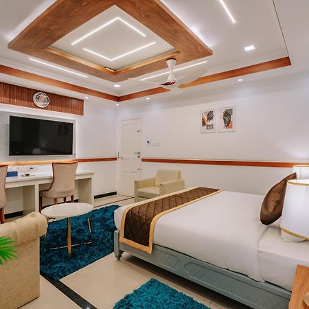 Excellency Airport Hotel Kochi المظهر الخارجي الصورة