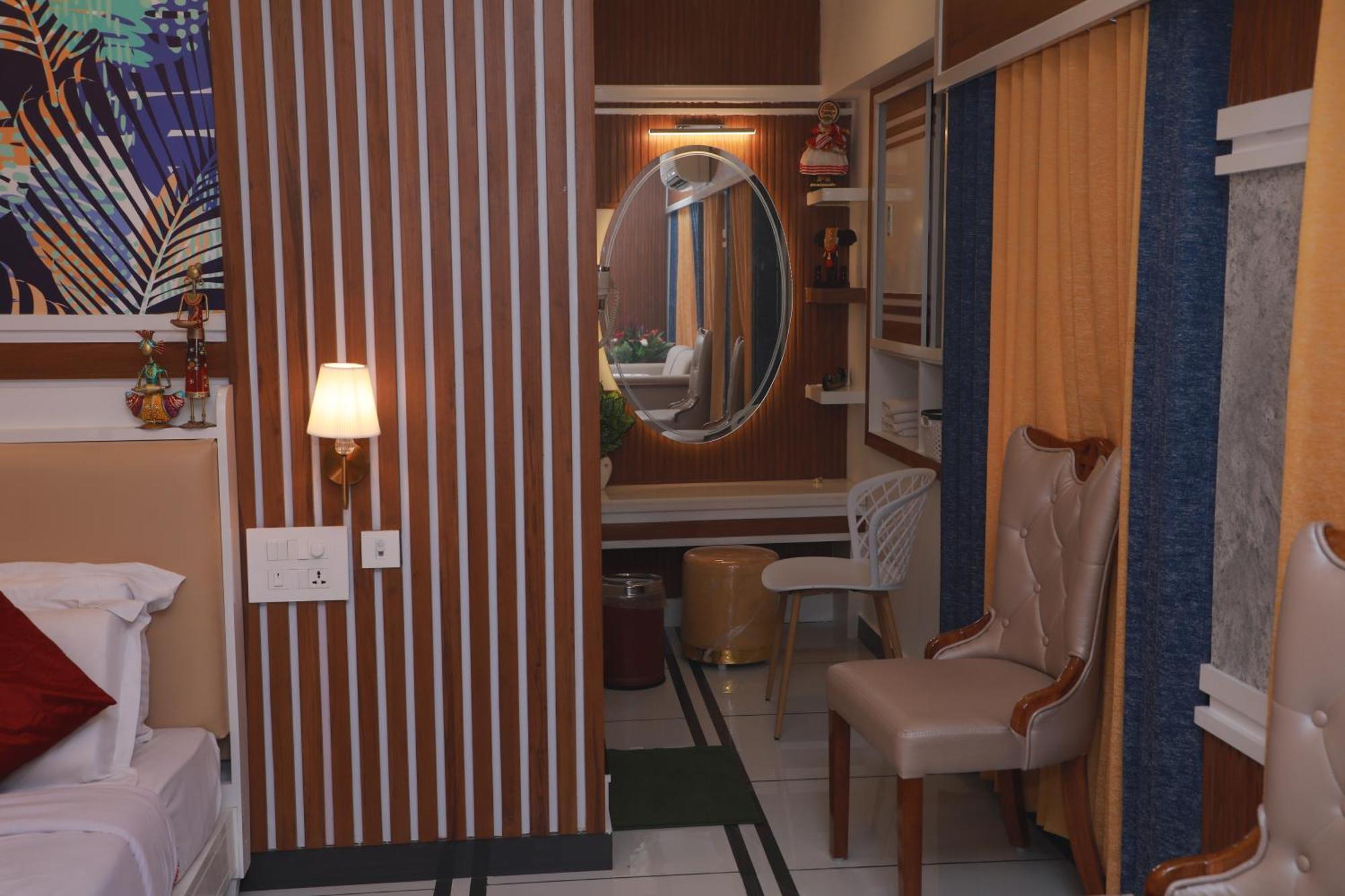 Excellency Airport Hotel Kochi المظهر الخارجي الصورة